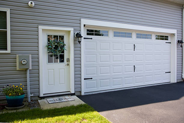 24/7 Emergency Garage Door Panel Replacement experts in Riverton, UT